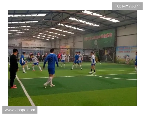 足球训练中的多维度对抗训练与实战演练