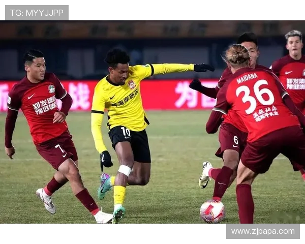 黑马崛起与传统强队角力:中超首阶段赛事观察